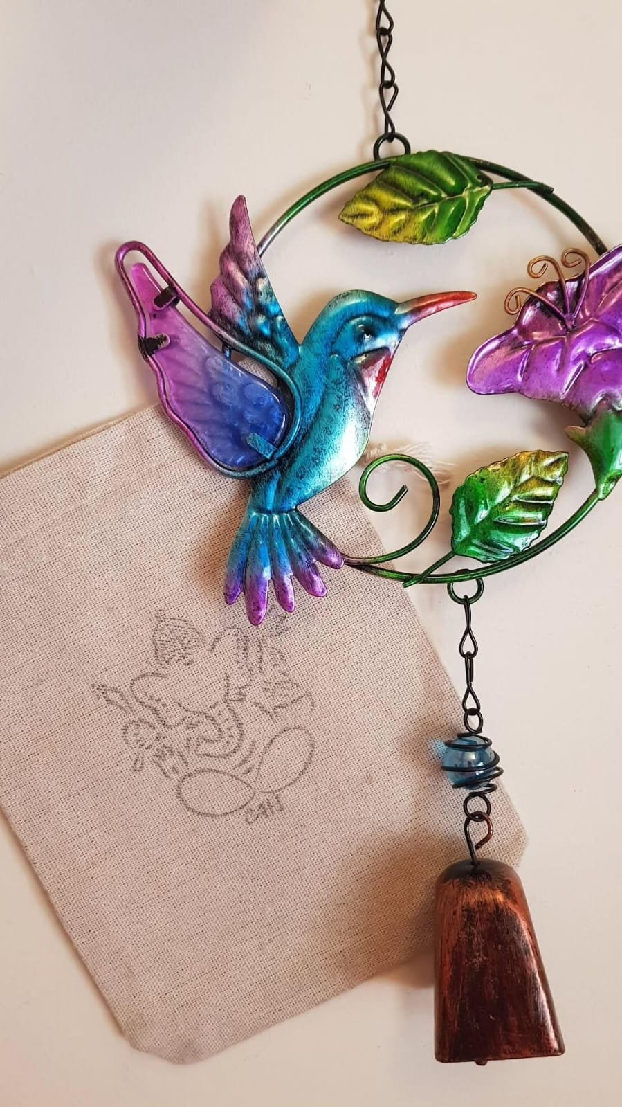 Colgante colibrí con flor
