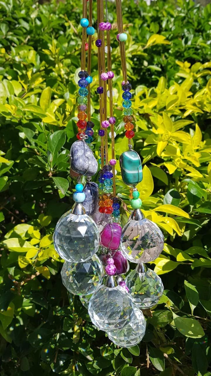 Atrapasol con Piedras Naturales