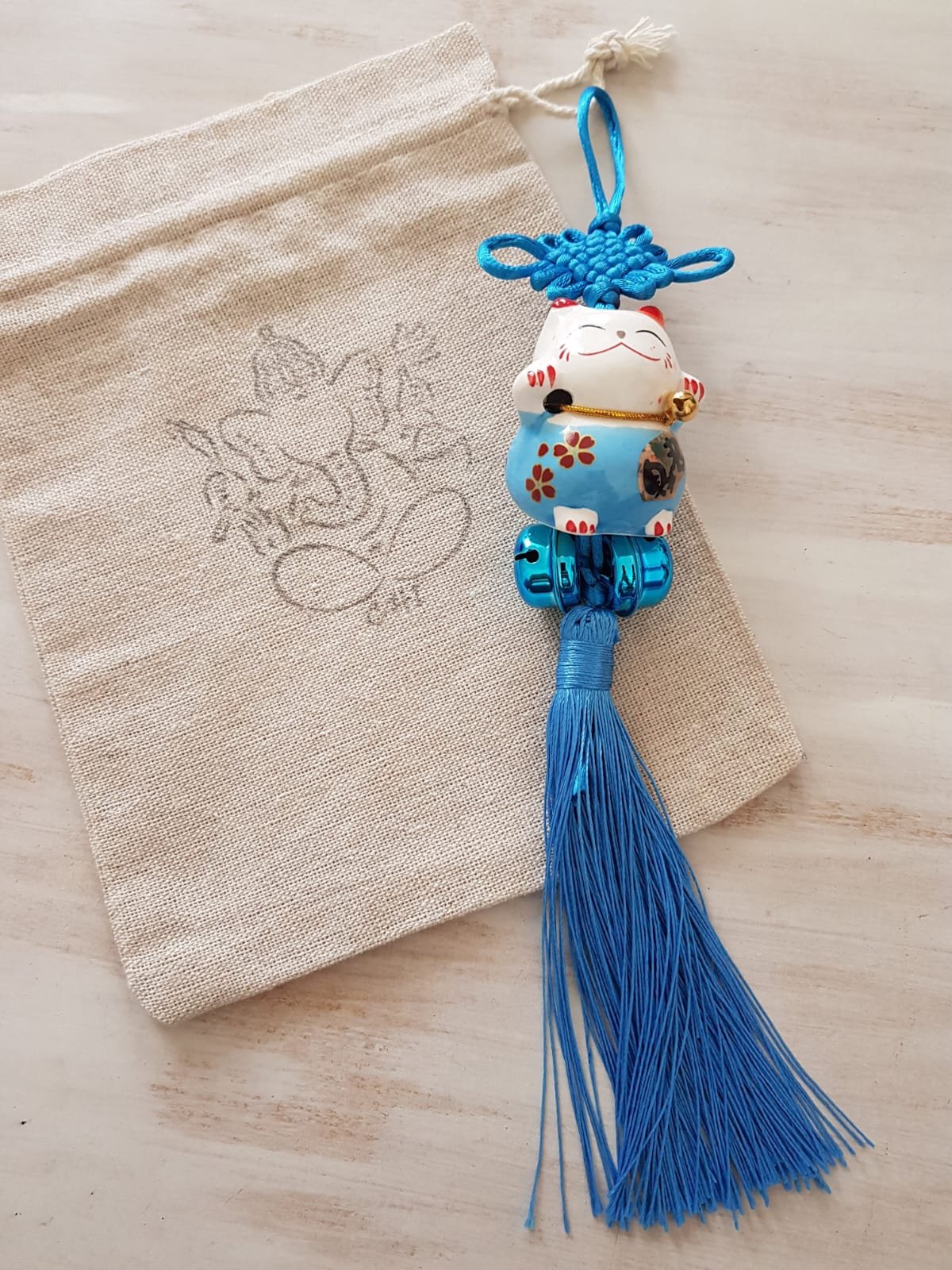 Colgante Neko Fortuna y Protección cascabel