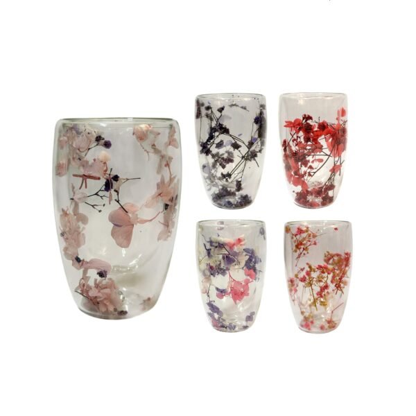 Vasos con flores