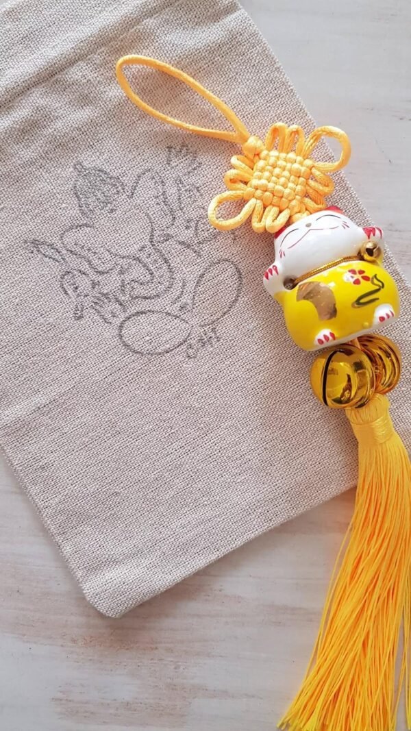 2025/01/1000957671.jpg Colgantes Neko cascabel y flecos chico