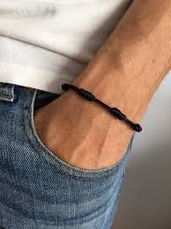 2025/04/1001369548.jpg Pulseras 7 Nudos Negra Protección