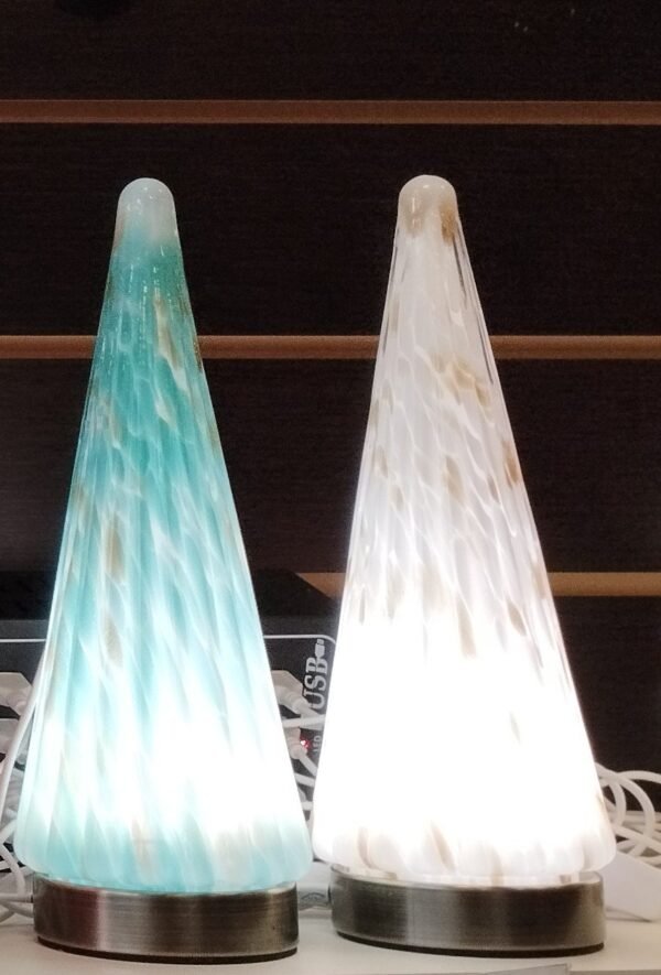 2025/10/1001993763.jpg Lámpara Cónica USB gde