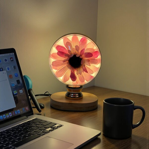 2025/10/1002354698.jpg Lámparas con flores usb