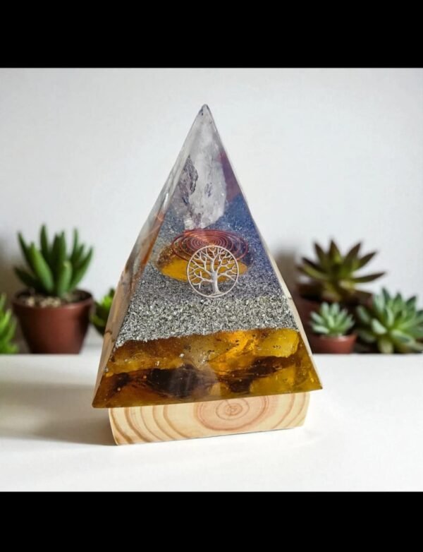 2026/03/1002758684.jpg Pirámide hexagonales o 4 lados extra grande