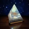 2026/03/1002758698.jpg Lámparas pirámide Orgonite con filtros extra gde