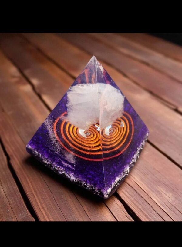 Orgonite Pirámides Chicas varios colores